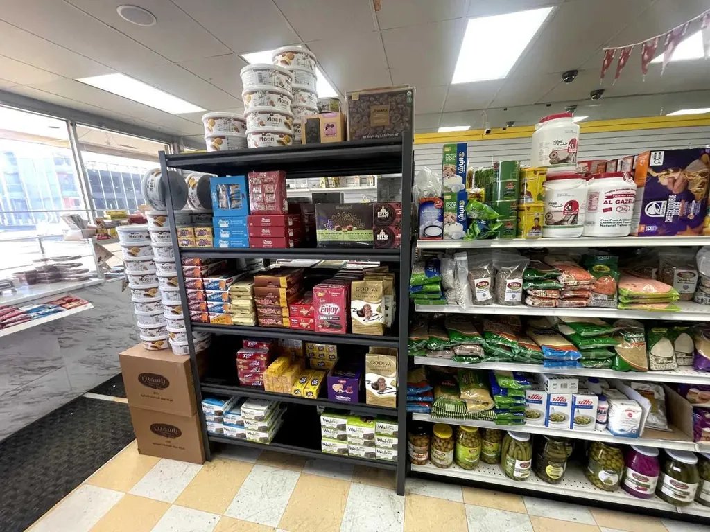 10066 156 Street NW Edmonton AB T5P 2P8