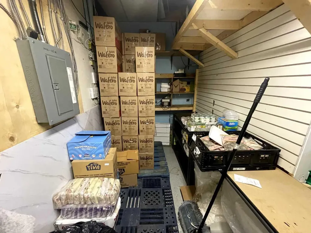 10066 156 Street NW Edmonton AB T5P 2P8