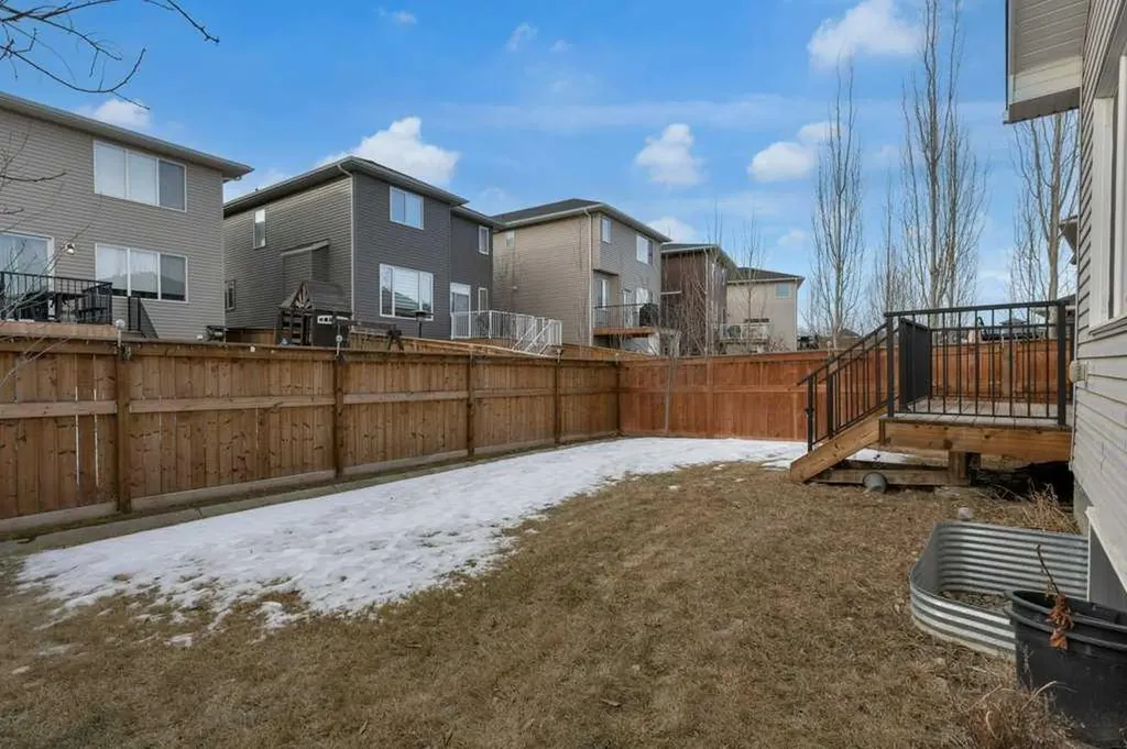 137 Willow Park N Cochrane AB T4C2N3