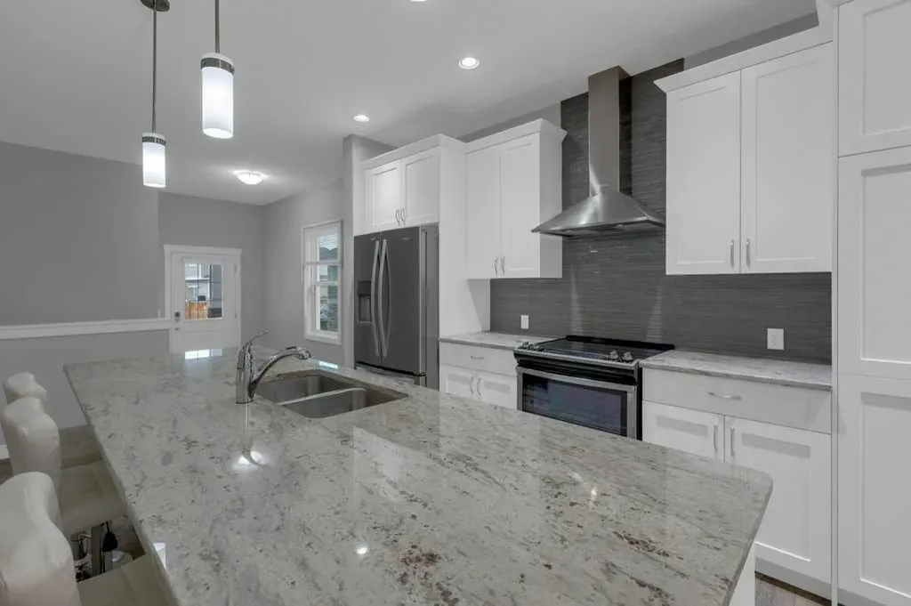 137 Willow Park N Cochrane AB T4C2N3