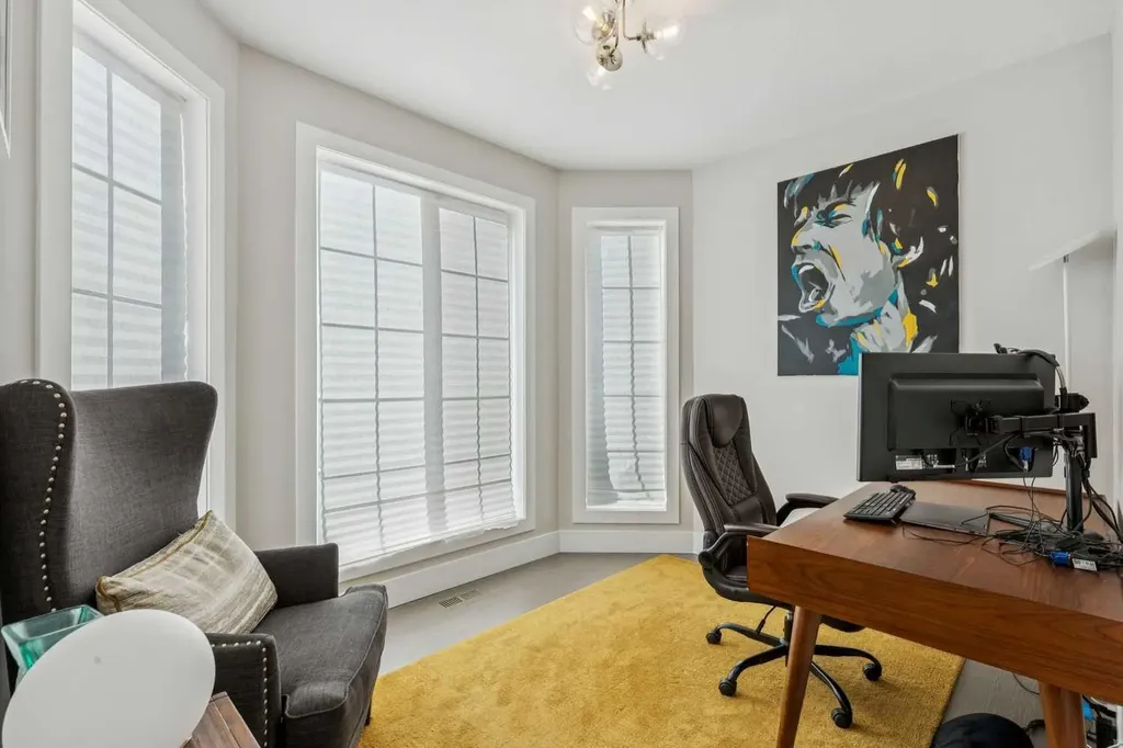 16 Treeline Lane SW Calgary AB T2Y 0S2