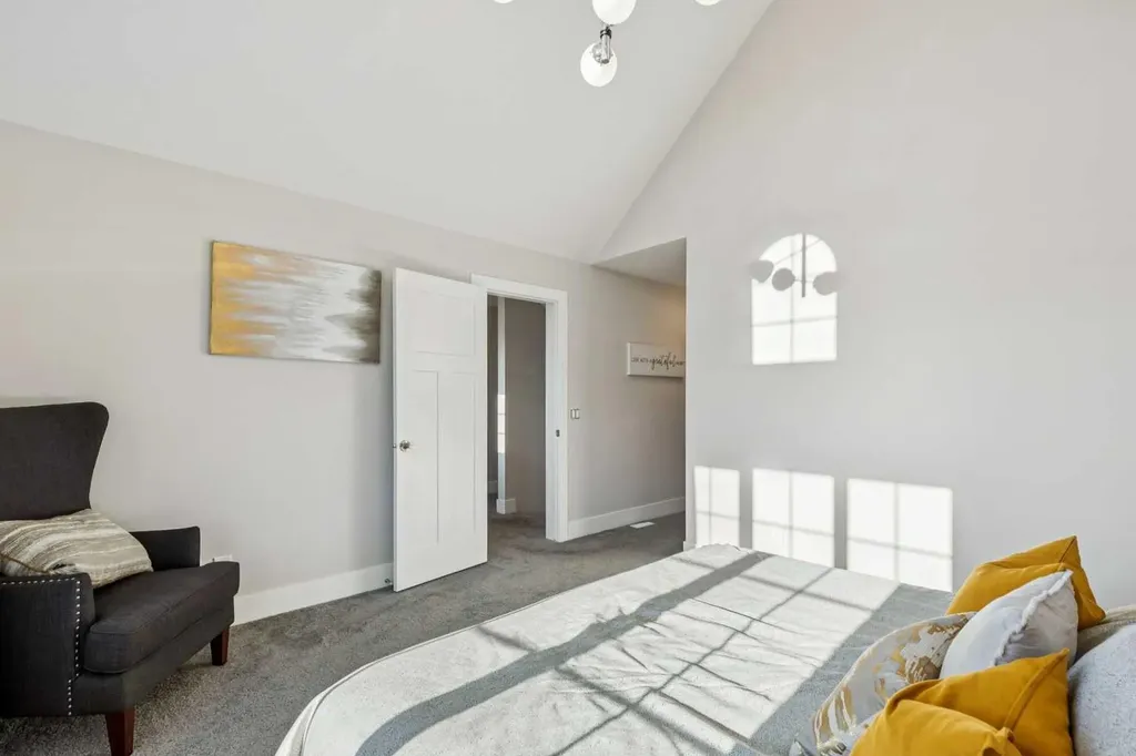 16 Treeline Lane SW Calgary AB T2Y 0S2