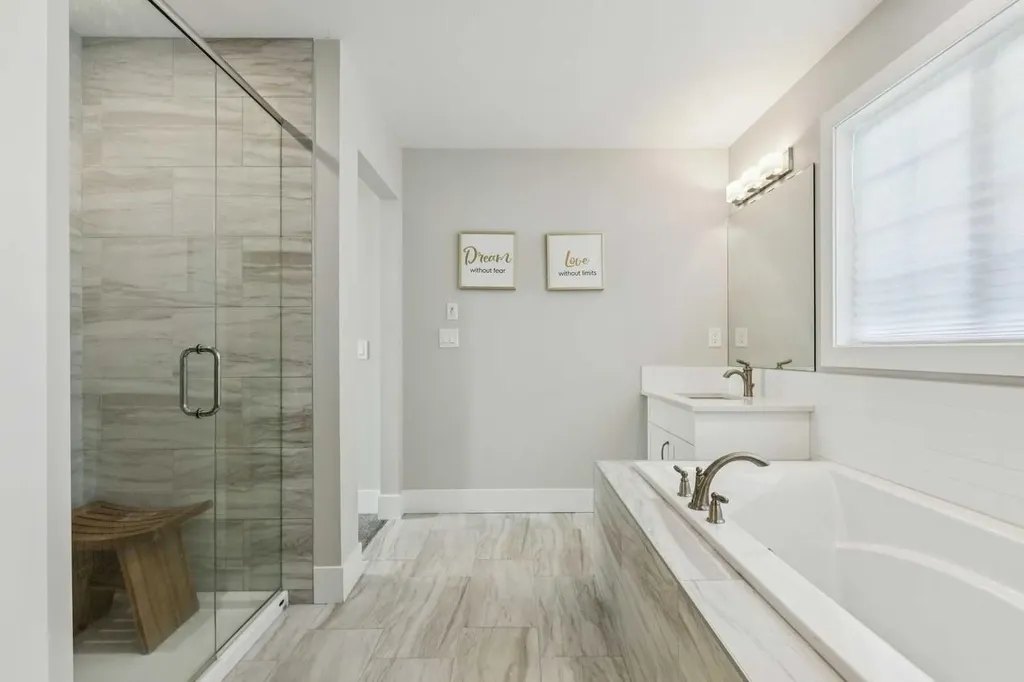 16 Treeline Lane SW Calgary AB T2Y 0S2