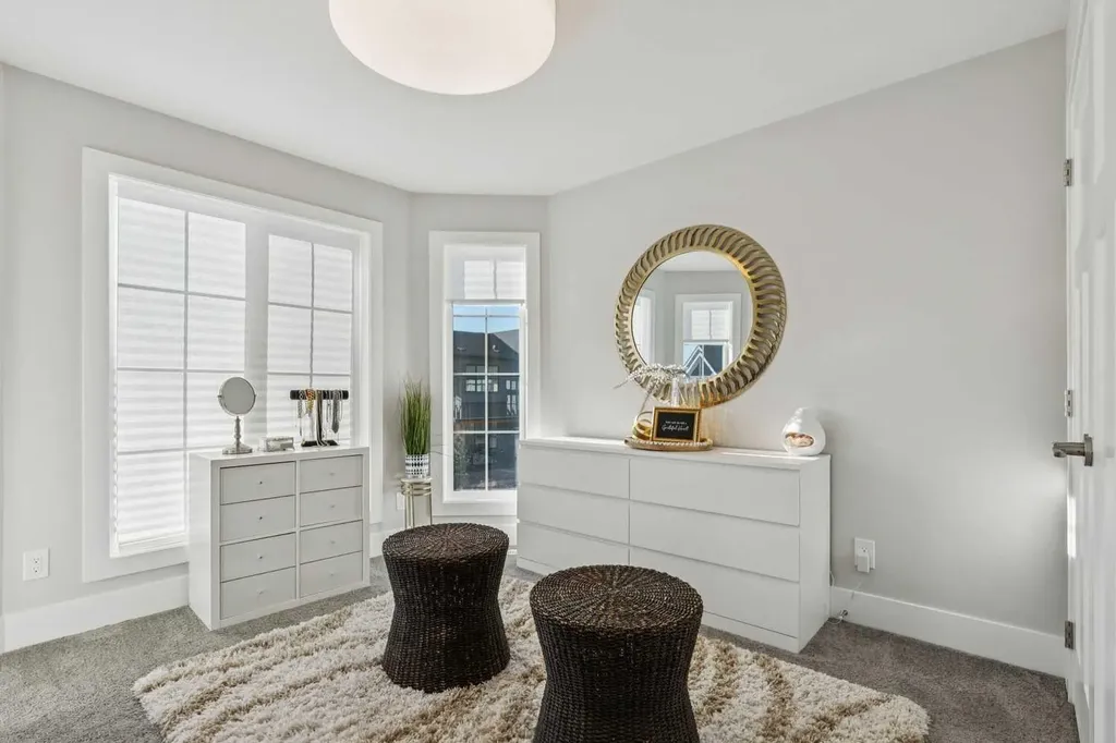 16 Treeline Lane SW Calgary AB T2Y 0S2