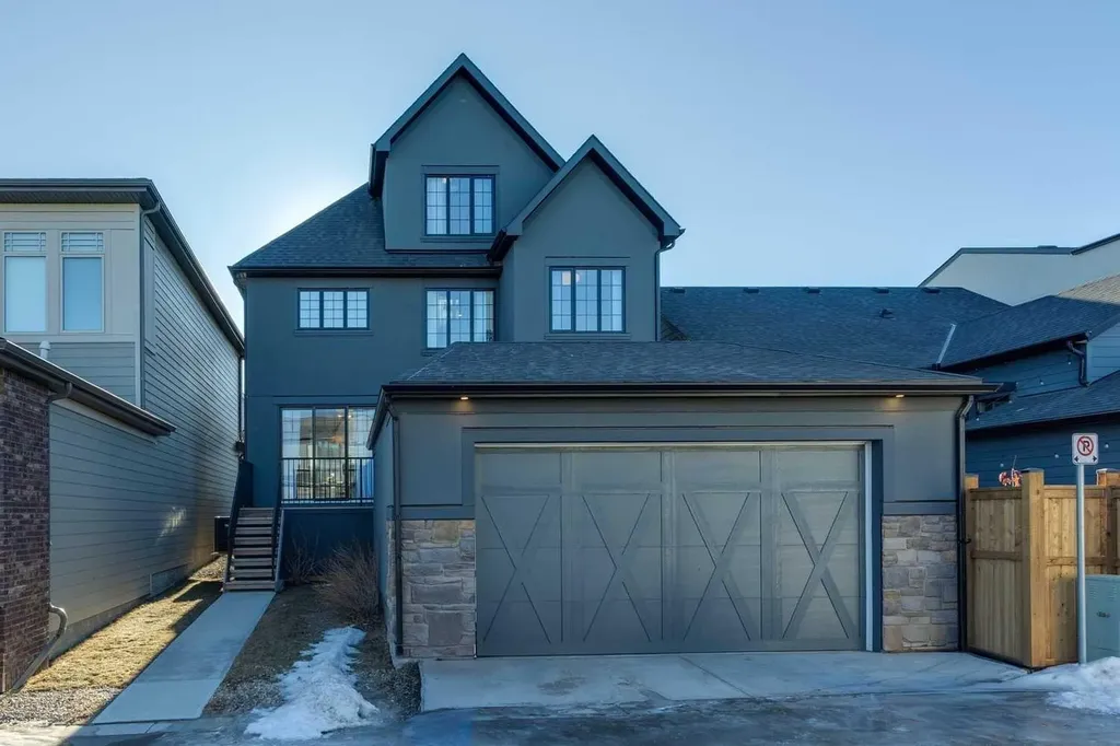 16 Treeline Lane SW Calgary AB T2Y 0S2
