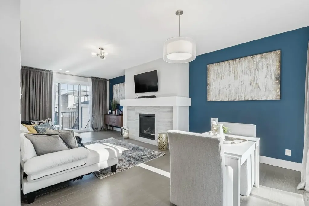 16 Treeline Lane SW Calgary AB T2Y 0S2
