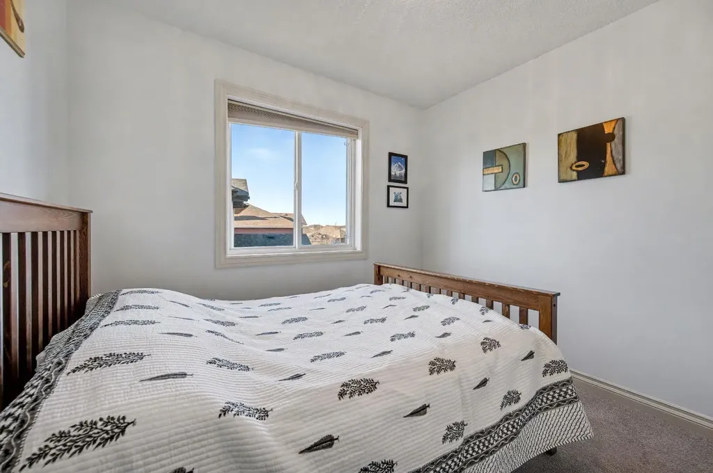 1718 High Park Drive NW High River AB T1V 0A3