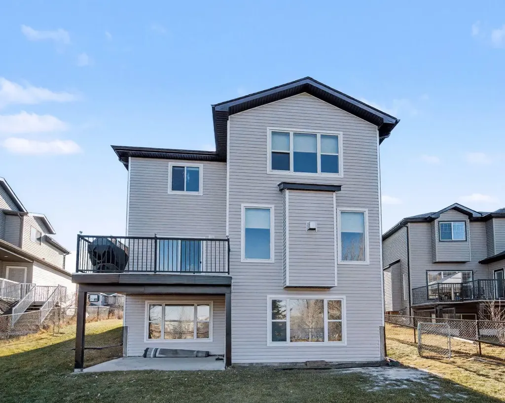 1718 High Park Drive NW High River AB T1V 0A3
