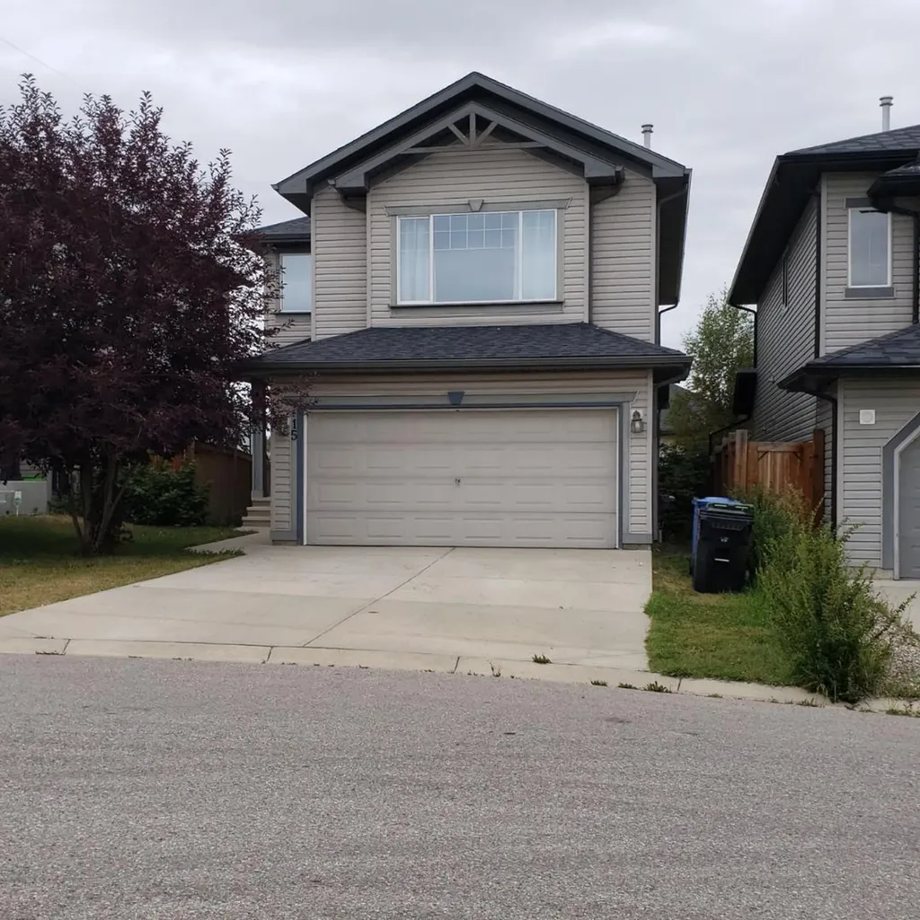 15 Tuscany Reserve Bay NW Calgary AB T3L 0A9