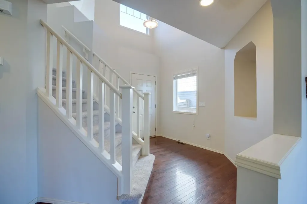 15 Tuscany Reserve Bay NW Calgary AB T3L 0A9