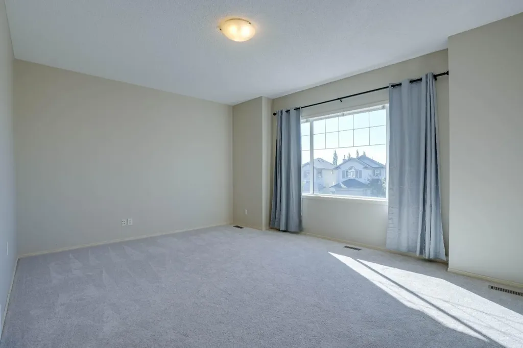 15 Tuscany Reserve Bay NW Calgary AB T3L 0A9