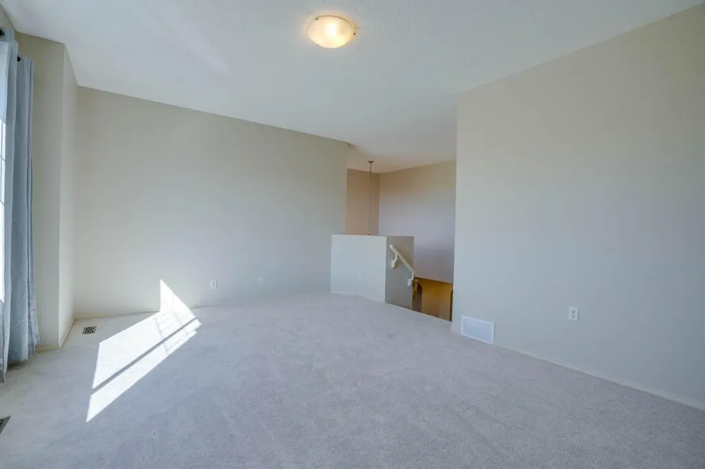 15 Tuscany Reserve Bay NW Calgary AB T3L 0A9