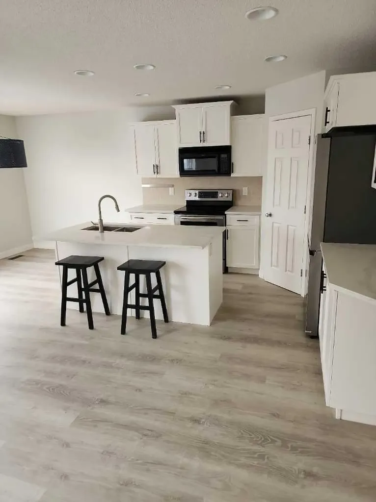 15 Tuscany Reserve Bay NW Calgary AB T3L 0A9