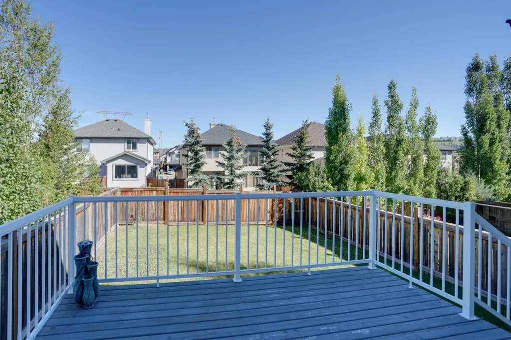 15 Tuscany Reserve Bay NW Calgary AB T3L 0A9