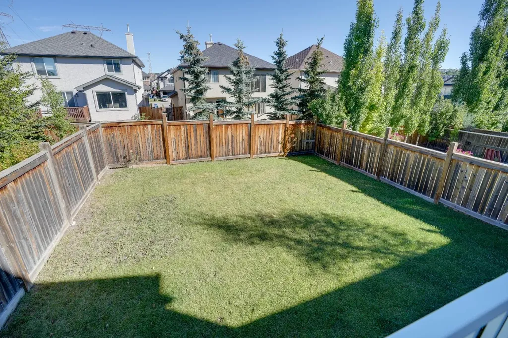 15 Tuscany Reserve Bay NW Calgary AB T3L 0A9