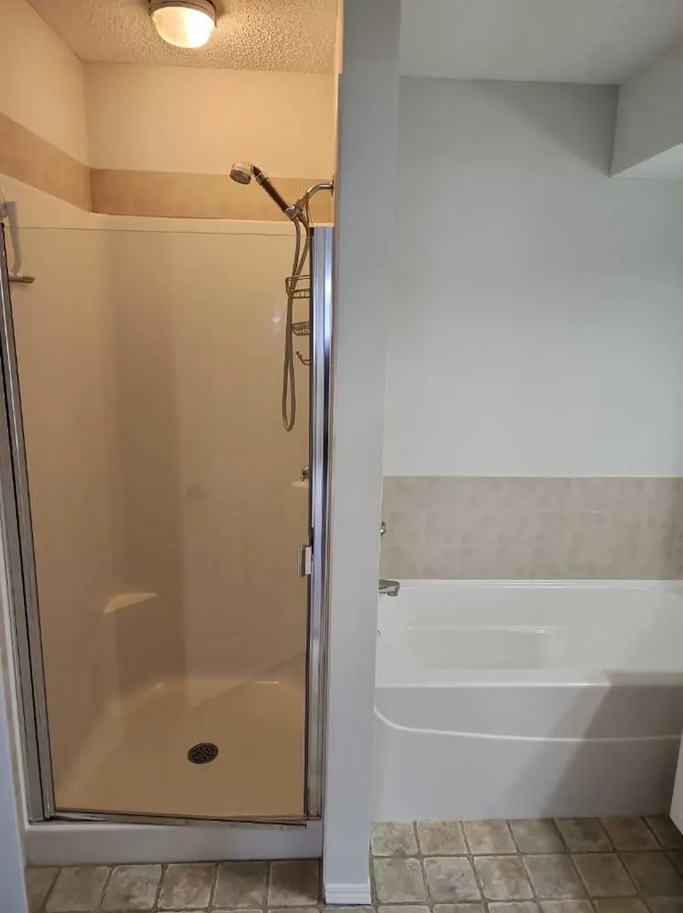 15 Tuscany Reserve Bay NW Calgary AB T3L 0A9