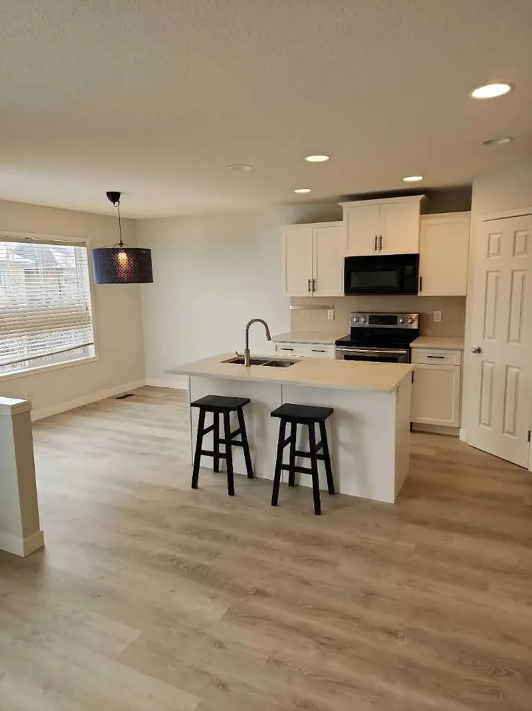 15 Tuscany Reserve Bay NW Calgary AB T3L 0A9