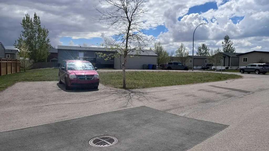 4009 Applewood Road Coaldale AB T1C 0C6