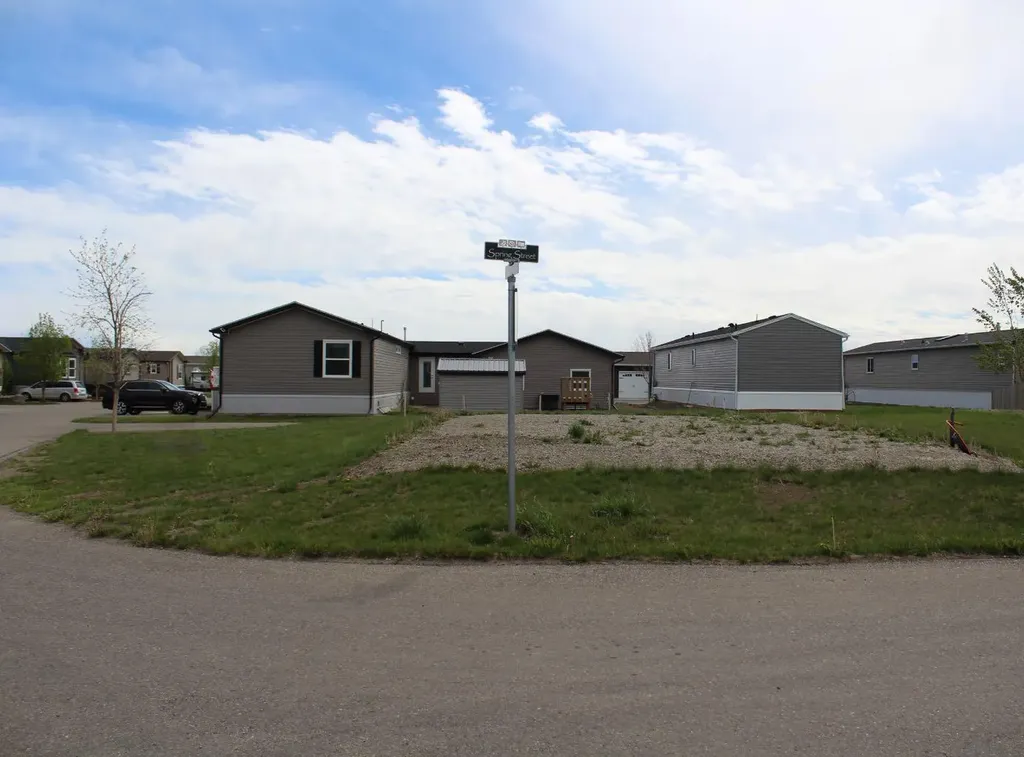 4009 Applewood Road Coaldale AB T1C 0C6