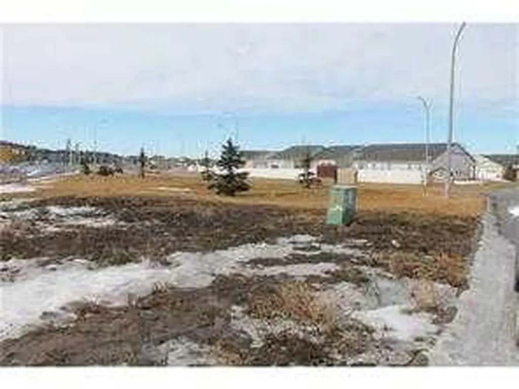 101 Westlake Mews Strathmore AB T1P 1H5