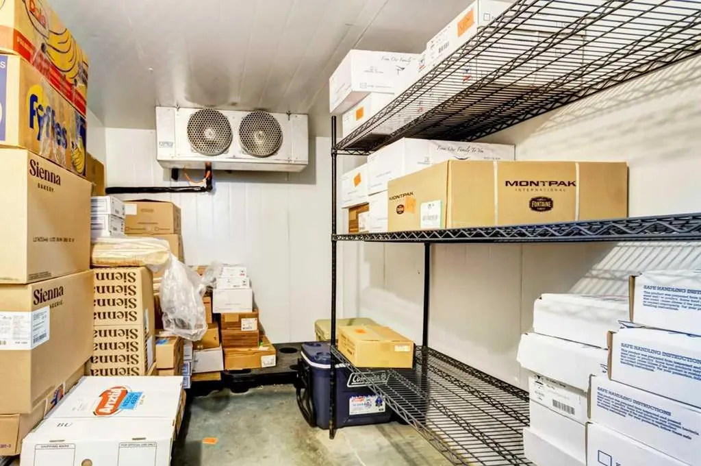 107,108 Jay Street Banff AB T1L 1J7