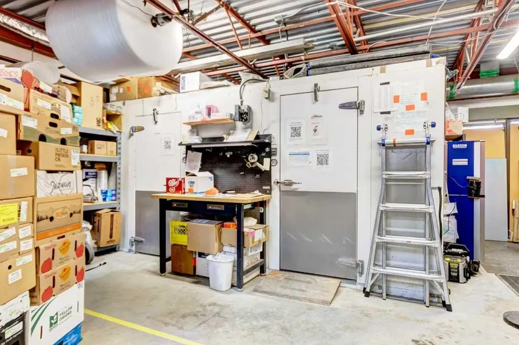107,108 Jay Street Banff AB T1L 1J7