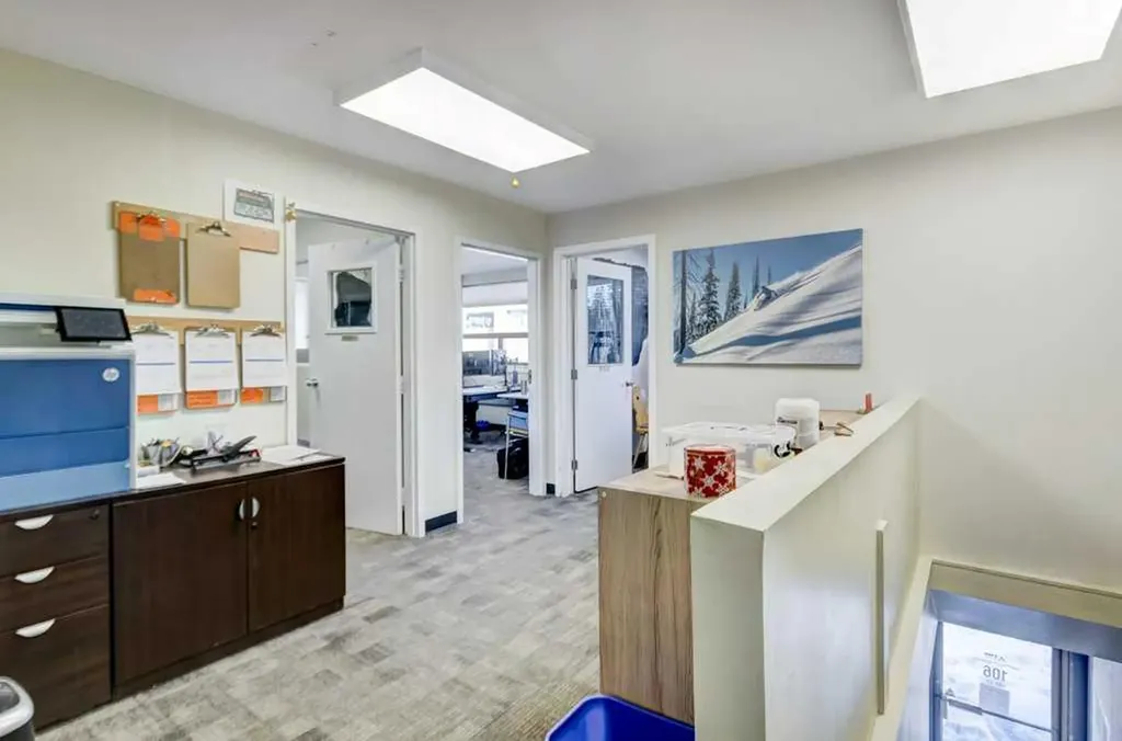 107,108 Jay Street Banff AB T1L 1J7