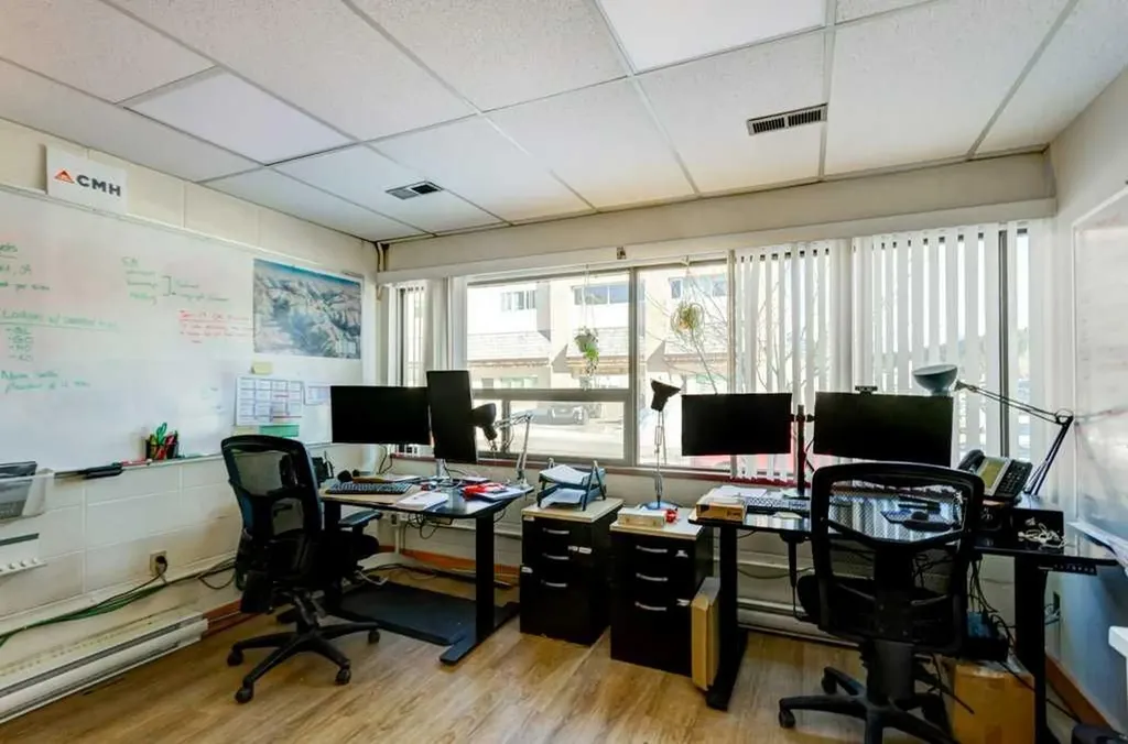 107,108 Jay Street Banff AB T1L 1J7