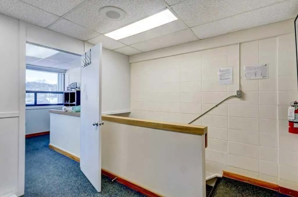 107,108 Jay Street Banff AB T1L 1J7