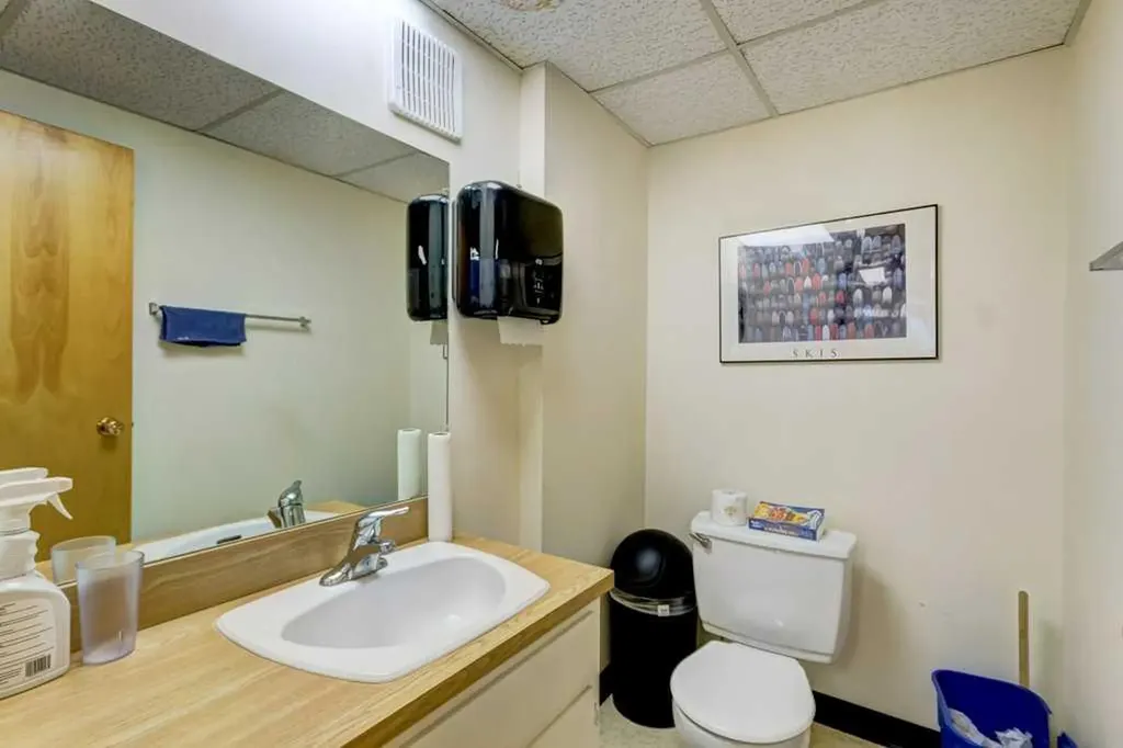 107,108 Jay Street Banff AB T1L 1J7