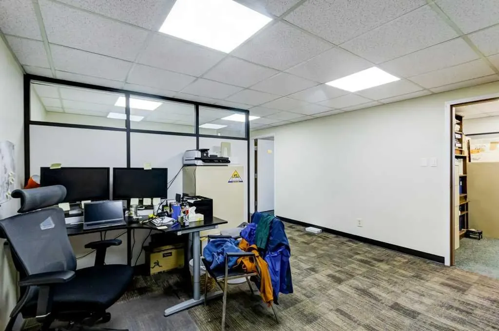 107,108 Jay Street Banff AB T1L 1J7