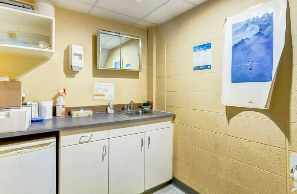 107,108 Jay Street Banff AB T1L 1J7