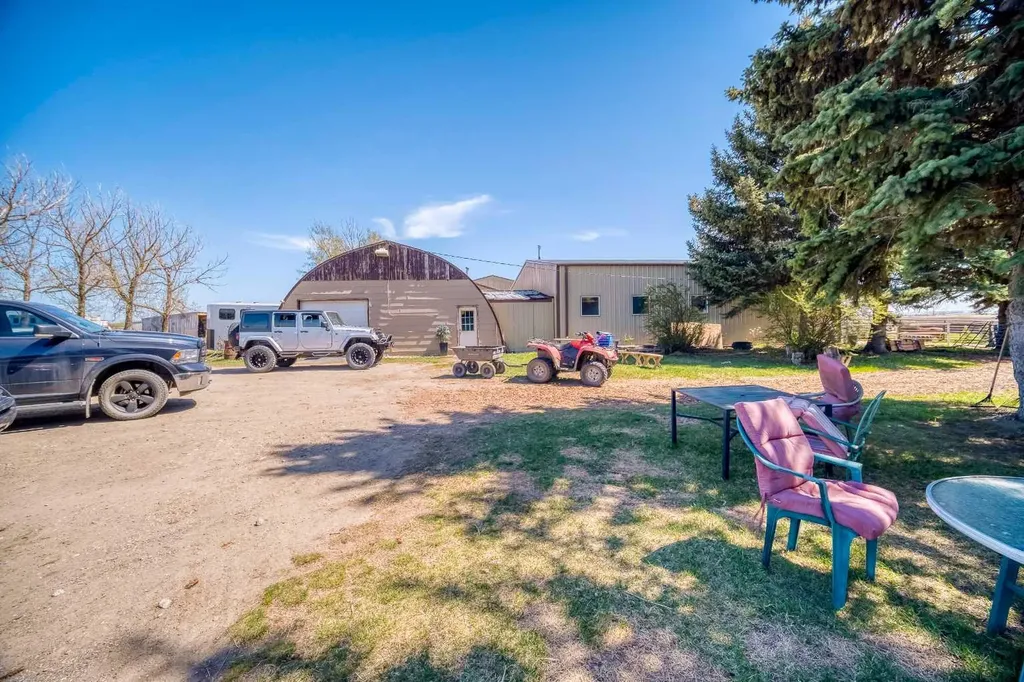 354142 48 Street E Rural Foothills County AB T1S0R3