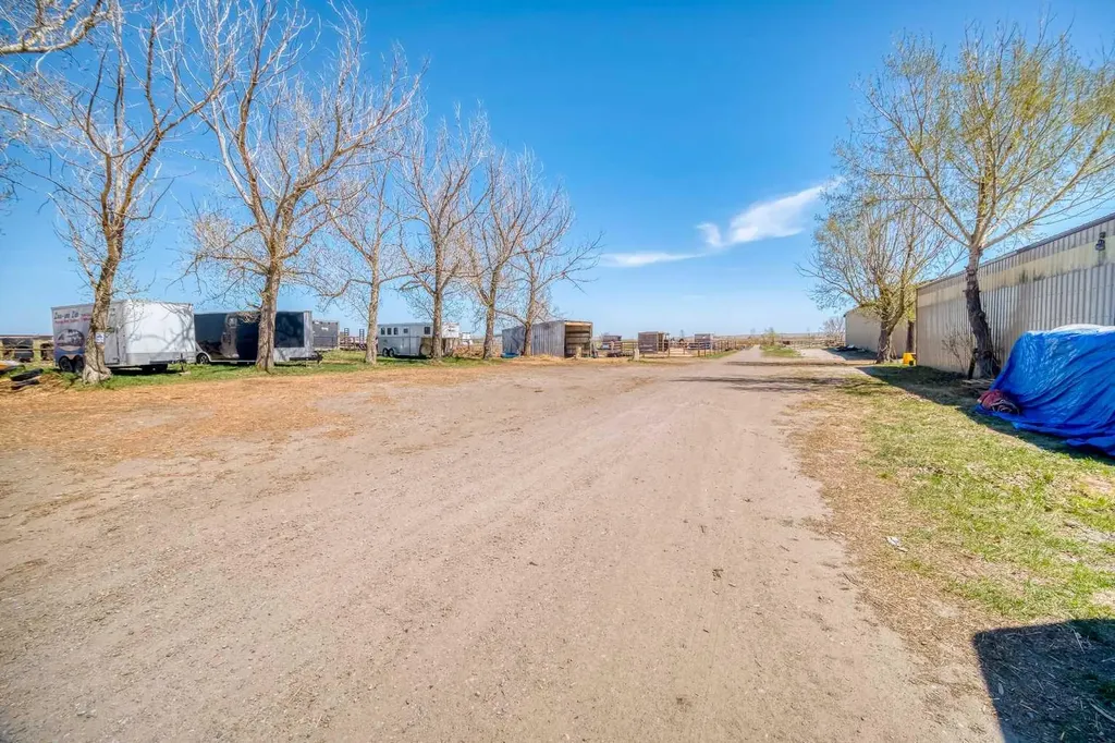 354142 48 Street E Rural Foothills County AB T1S0R3