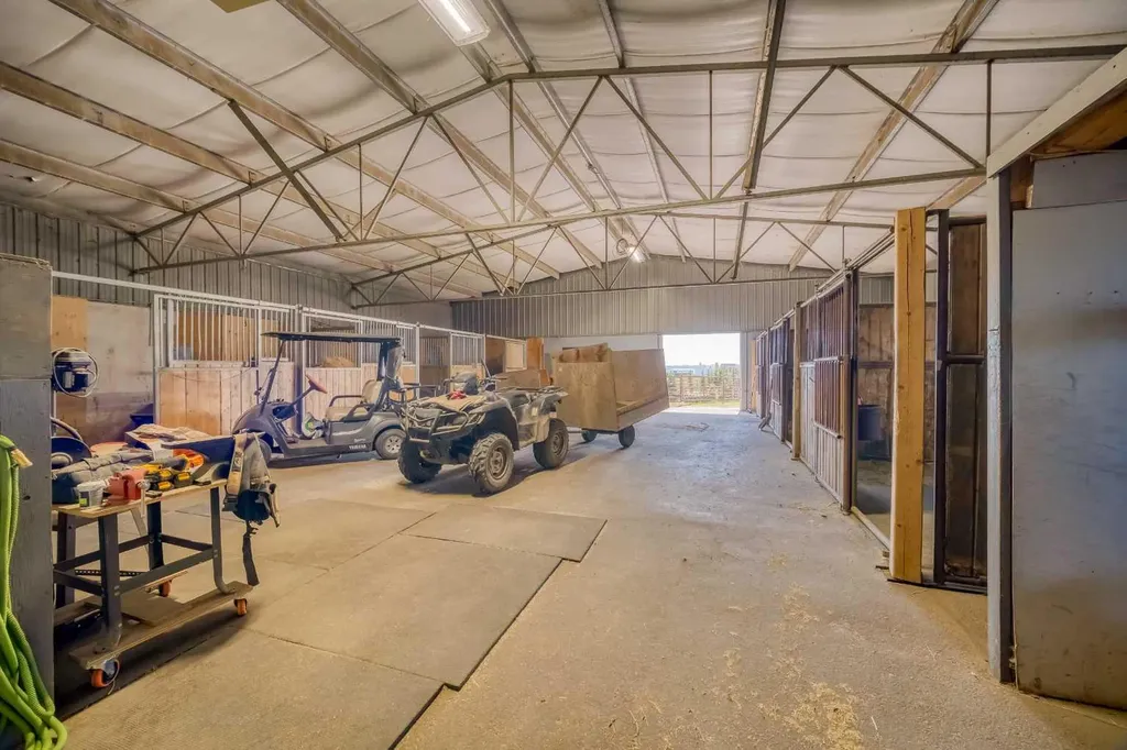 354142 48 Street E Rural Foothills County AB T1S0R3