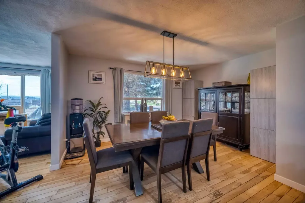 354142 48 Street E Rural Foothills County AB T1S0R3