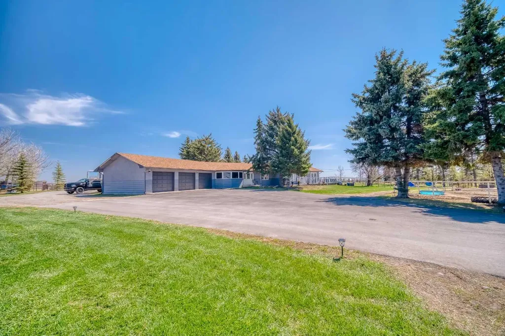 354142 48 Street E Rural Foothills County AB T1S0R3