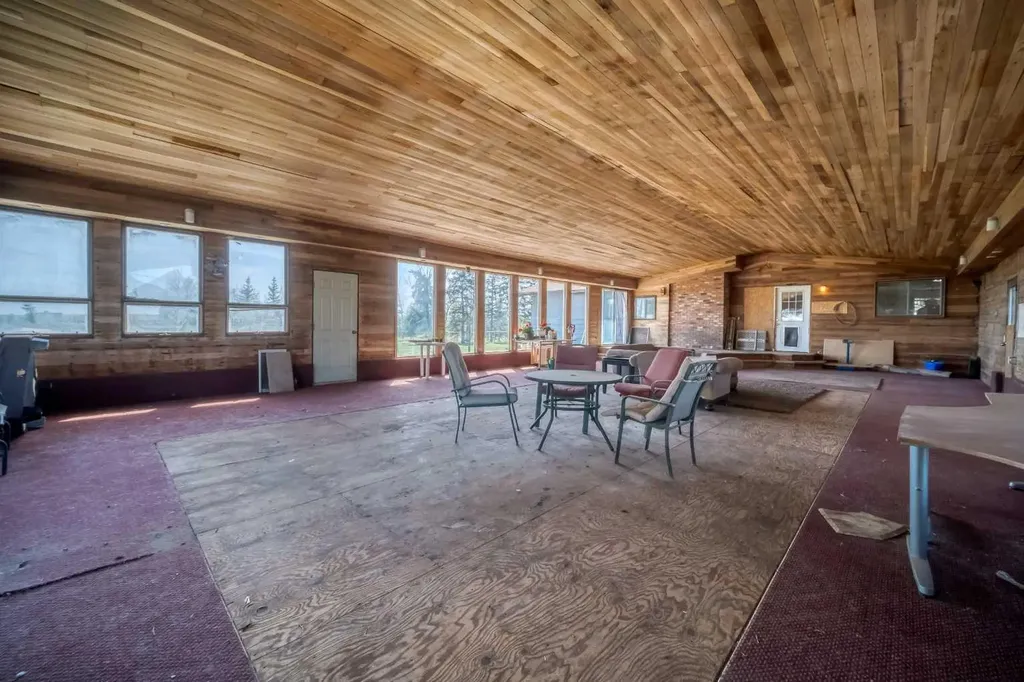 354142 48 Street E Rural Foothills County AB T1S0R3