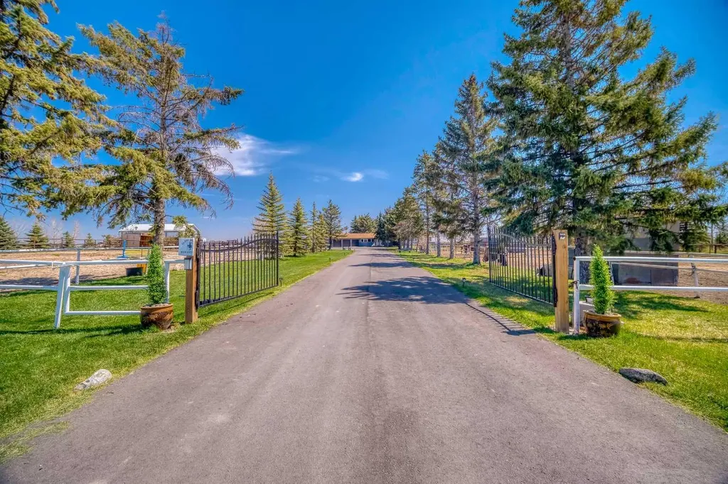 354142 48 Street E Rural Foothills County AB T1S0R3
