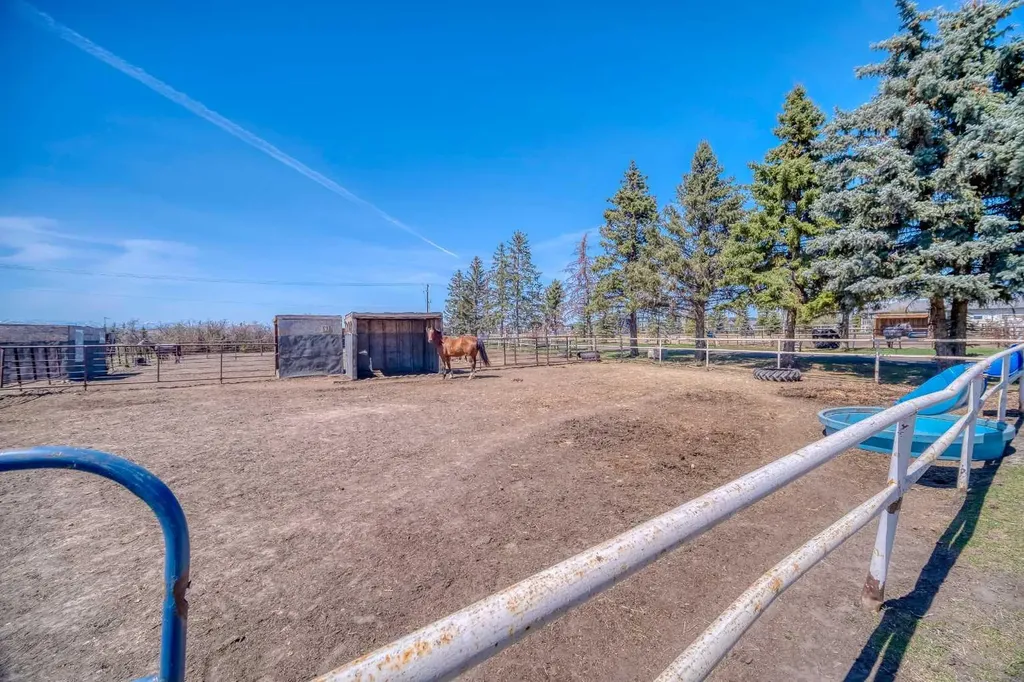 354142 48 Street E Rural Foothills County AB T1S0R3