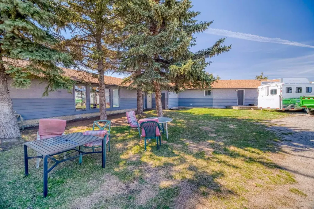 354142 48 Street E Rural Foothills County AB T1S0R3