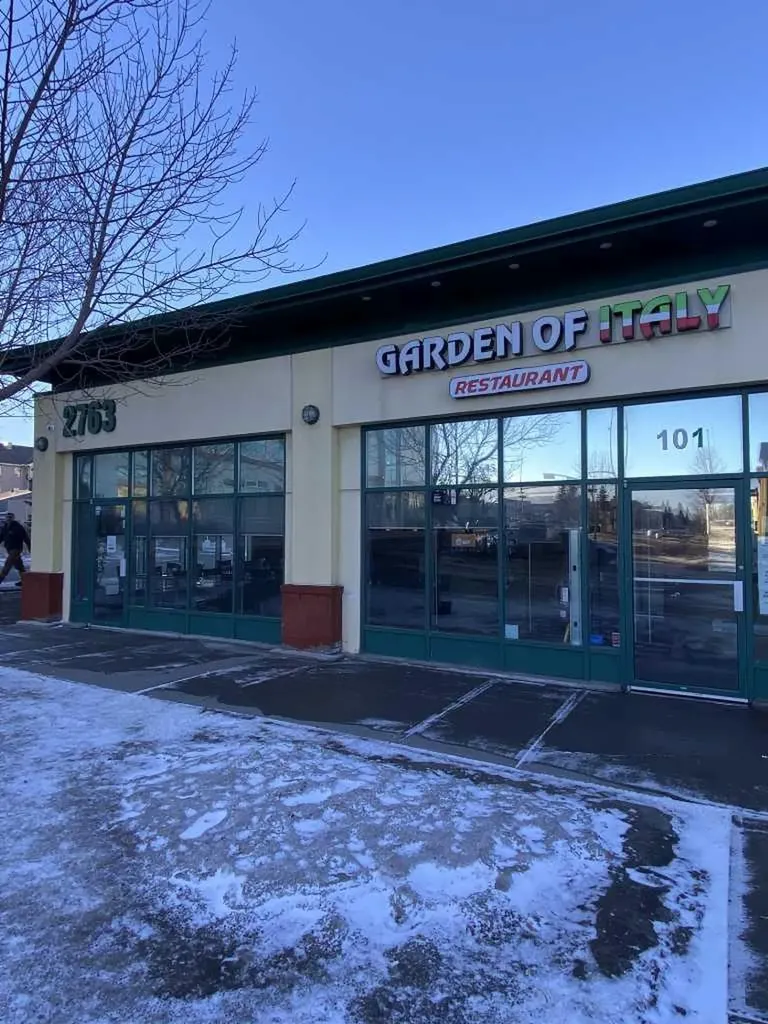 2763 Sunridge Way NE Calgary AB T1Y 7K7