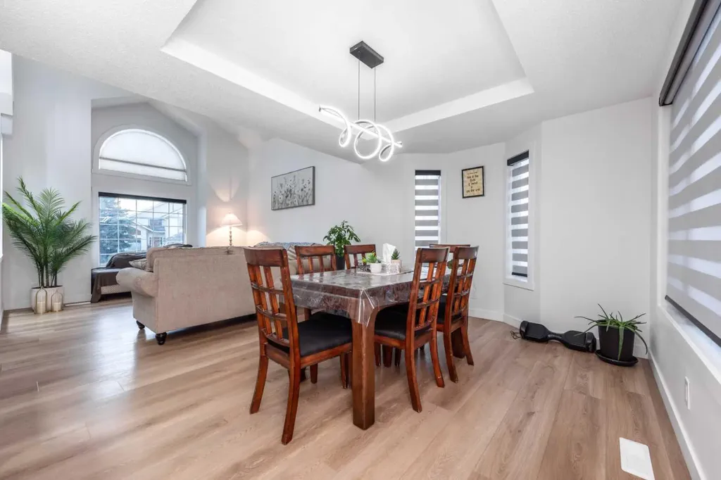 133 Woodbrook Road SW Calgary AB T2W6C6