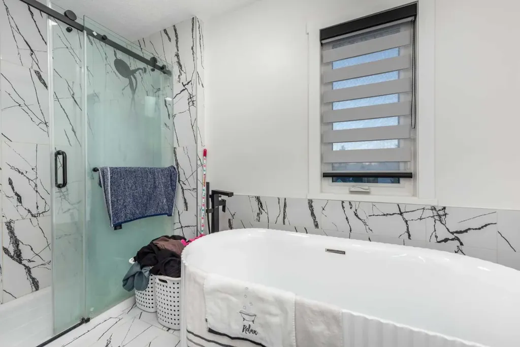 133 Woodbrook Road SW Calgary AB T2W6C6
