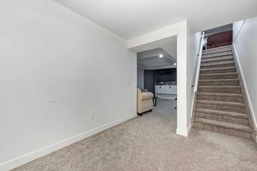 133 Woodbrook Road SW Calgary AB T2W6C6