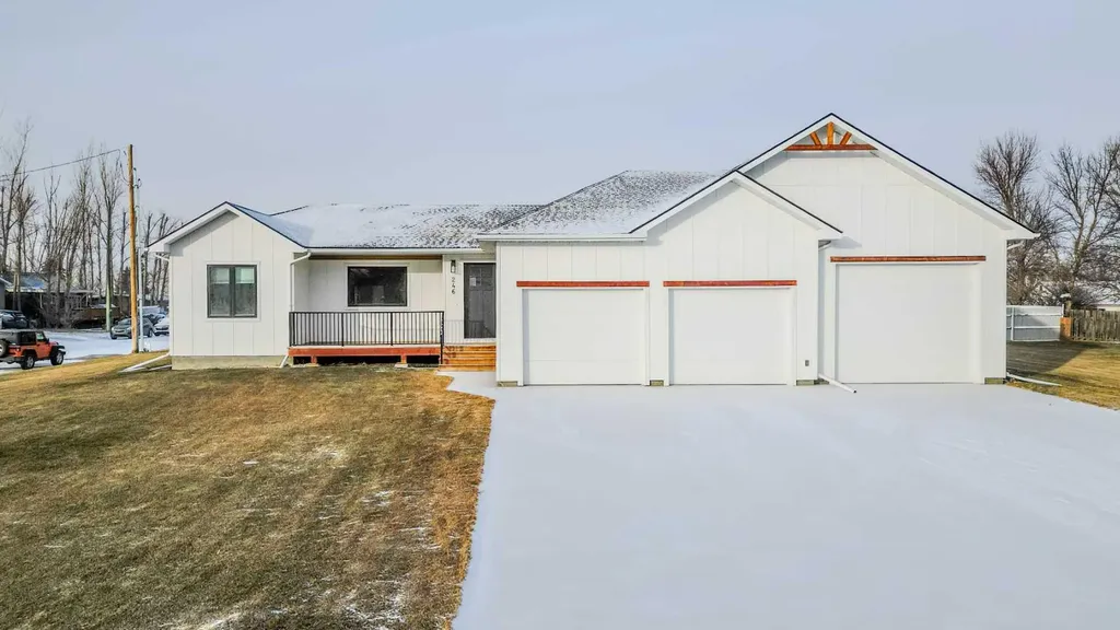 246 4a Street Stirling AB T0K 2E0