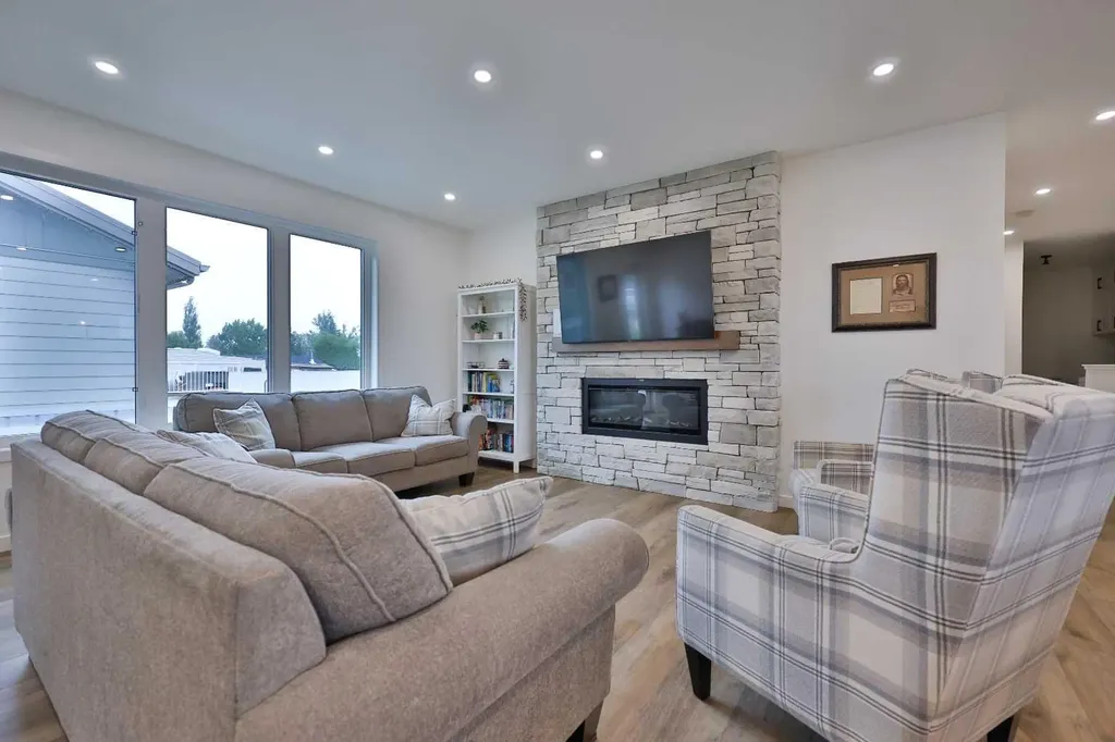 246 4a Street Stirling AB T0K 2E0