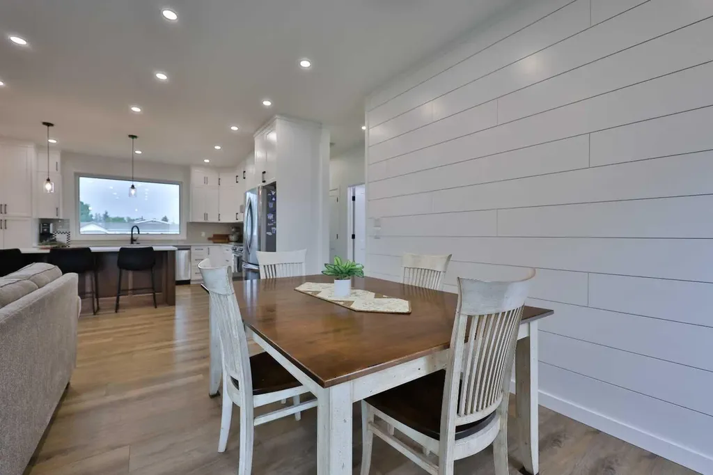 246 4a Street Stirling AB T0K 2E0