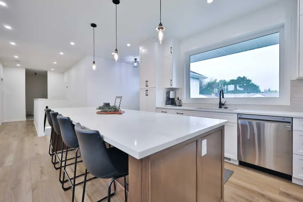 246 4a Street Stirling AB T0K 2E0