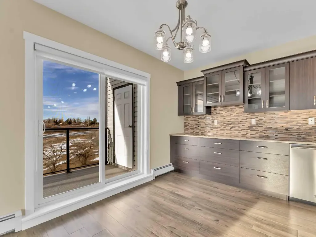 499 Meadow Lake Court E Brooks AB T1R0Y7